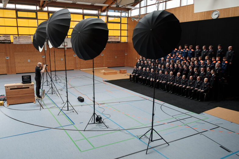 fotograf, sindelfingen, gruppenbild, benjamin knoblauch, fotoknobi, 100 Personen, gruppenfoto, behind the scenes, böblingen, stuttgart